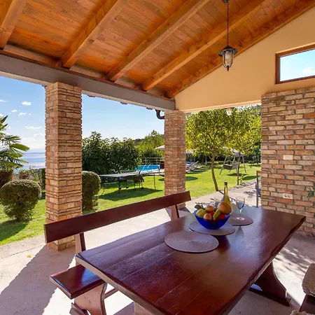 Holiday home 2 Bedroom Cozy In Rukavac *